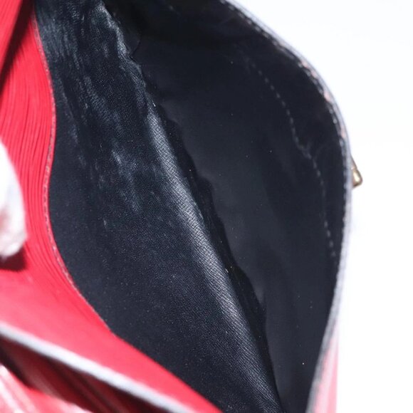 LOUIS VUITTON Epi Jeune Fille MM Shoulder Bag Red M52157 LV Auth 120142 - Picture 12 of 16
